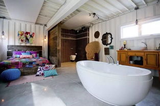 她用1萬美金買了4個貨柜 創造出一座超級豪宅