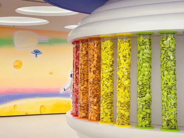 金山街邊出現了一座“城堡小屋”!不僅能工廠價享美食,還有炫酷體驗…