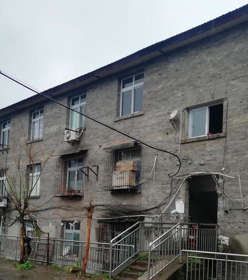 重慶著名的三線廠,昔日風光產品供不應求,如今沒落廠房被拆除